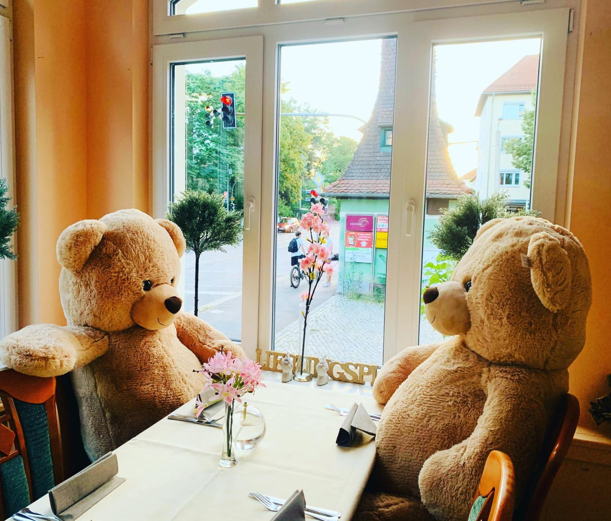 Zu Den Linden - Radebeul Pension Mit Restaurant Zewnętrze zdjęcie