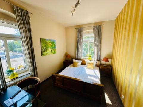 Zu Den Linden - Radebeul Pension Mit Restaurant Zewnętrze zdjęcie